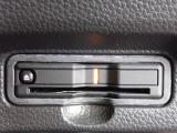 ■【ETC車載器】が装備されています。セットアップをしてお渡しとなり、ETCカードを差し込むだけで高速道路の利用が可能です。