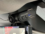 いくら安全運転をしていても、事故に巻き込まれることもあります。万が一の時に証拠として使えるフロント+車室内ドライブレコーダーがついてます♪