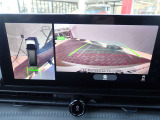 まるでお車を真上から見下ろしたかのような映像をナビに映し出してくれますので狭い駐車場でも周囲を確認する事が出来ますので非常に安心です♪