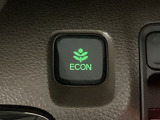 ★ECONスイッチ★ エコドライブを加速しよう!スイッチをONにすると、運転の仕方によるロスを抑え込み燃費をよくするようクルマが頑張ります(*^ー^*)燃費向上にチャレンジ♪