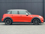 ◆LIBERALAは、輸入車選びの新たなスタイルを提案するインポート・セレクト・ブランドです。オーナー様となる方がクルマから直接感じる感性を第一にした、最良の一台との出会いをコーディネートいたします。