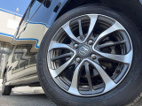 【純正14インチアルミホイール】外観にマッチした純正アルミホイールを装着しております。各種社外アルミホイールや、スタッドレスタイヤも取扱いしております。是非ご相談ください♪