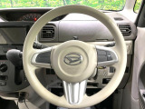 ステアリングも使用感が少なく、きれいな状態となっております♪
