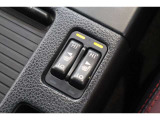 シートヒーター装備付き車!!座席に埋め込まれた電熱線によりシートを暖めることが出来る装備で、温められたシートは、寒い冬には最適です!!