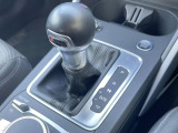 ●シフトノブの使用感も少なく、良好な状態です。