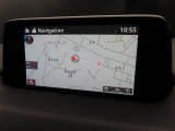 ナビSDを装着済みですので、ご納車後は直ぐにご使用いただけます。CDやDVDは装備していませんが、フルセグ付きでTVの視聴も可能です。