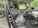 運転席シート廻りは使用感も少なく、良好な状態となっています。丁寧に使われていたことがよくわかりますね。
