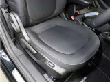 禁煙車ですので焦げや臭いなどはございません。気持良くお乗り頂けます。