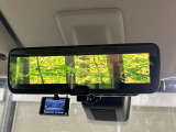 【デジタルルームミラー】後席の大きな荷物や同乗者で後方が確認しづらい時でも安心!カメラが撮影した車両後方の映像をルームミラー内に表示。クリアな視界で状況の確認が可能です!