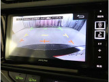 バックモニター付きで駐車も楽々!