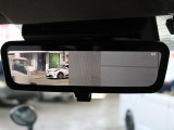 メーカーオプションのデジタルインナーミラー搭載済みです☆☆