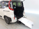 車いす仕様車。タイプⅠ。助手席側セカンドシート付