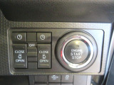 ボタン1つでエンジンスタート。スライドドアの開閉も楽々。