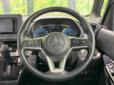 【純正革巻きステアリング】上質な革を使用することで、手にしっかり馴染みとても運転しやすいハンドルです♪