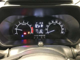 見やすいメーターまわり。