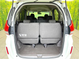 普段のお買い物や通勤、送迎等に十分な荷室スペースを確保しております。セカンドシートを倒すと、大きな荷物の積載も可能です♪
