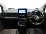 見通しのよいすっきりとした視界で、誰でも運転しやすいです。運転のしやすさは疲れにくさにも繋がりますよ♪