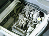 エンジンルームはクリーニング済なので、安心してお乗りいただけます。