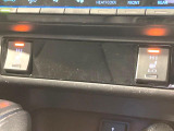 【シートヒーター】寒い日に重宝するシートヒーター!エアコンより早く温まってくれるので寒がりの人も安心ですね♪エアコンの温風は乾燥するから苦手、という方にもをおすすめです。