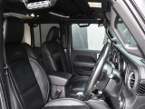ラングラー アンリミテッド サハラ 4WD 本革シート