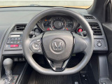 ステアリングも使用感が少なく、きれいな状態となっております♪