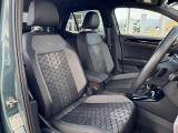 &ldquo;Certified Pre-Owned&rdquo;はお客様の安全性のため、厳しい基準を設定しています。その厳しいチェックをクリアして選び抜かれた車両だけを、ベストコンディションに仕上げてお届けします。