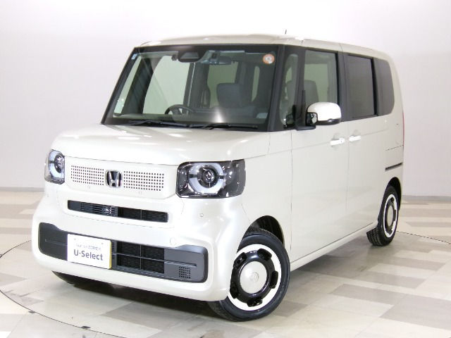 N-BOXファッションスタイル モノトーン