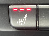 ●フロントシートヒーティング:運転席・助手席共に三段階で調節が可能なシートヒーターを装備しております。季節を問わず快適にご使用いただけます。