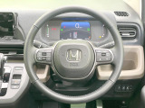 【純正革巻きステアリング】上質な革を使用することで、手にしっかり馴染みとても運転しやすいハンドルです♪