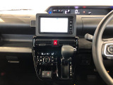 温度を設定すれば、自動で車内の温度管理をしてくれる優れものです♪ATミッションで運転楽々