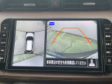 アラウンドビューモニター付きで車庫入れも楽々!