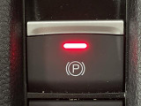 【電子制御パーキングブレーキ】パーキングブレーキを指先だけで操作可能です!力の弱い人にも安心してブレーキをかけていただけます!
