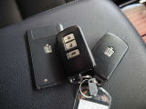 ☆スマートキー!カードキー!運転席シートメモリー!電動リアサンシェード!テイン車高調!全席イージークローザー!