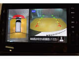 ★カーナビで見るバックモニターです!バックの際にはアラウンドビューモニターが付いているので車全体を見ることができるので簡単に駐車ができます