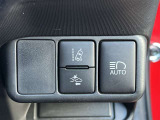 LDAスイッチ、PCSスイッチ、オートマチックハイビームスイッチ。