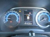 デジタルなメーターで見やすい♪様々な先進装備が搭載しております☆