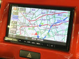 【ナビゲーション】目的地までしっかり案内してくれる使いやすいナビ。Bluetooth接続すればお持ちのスマホやMP3プレイヤーの音楽を再生可能!毎日の運転がさらに楽しくなります!!