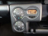 オートエアコンを装着しておりますので車内をお好みの快適な温度に保つことが可能です!