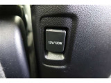 【アクセサリーソケット】12Vのカー用品等の電源供給が可能です。