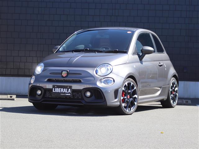 アバルト595コンペティツィオーネ スティーレ5MT本革シート