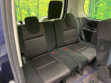 3列目シートはもちろん状態良好☆大人でもゆったりと座って頂けますので、大人数でのお出かけもラクラクです♪ご家族で、気の知れた仲間で、ドライブに行くのが楽しみですね♪