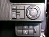 スマートキー装備車なので、キーを取り出さなくてもエンジン始動が可能です。