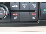シートヒーター装備付き車!!座席に埋め込まれた電熱線によりシートを暖めることが出来る装備で、温められたシートは、寒い冬には最適です!!