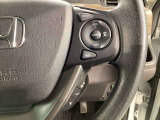 クルーズコントロールを装備しています。高速道路などで一定の速度で走ってくれるので運転が楽ですよ!速度を設定できますので、スピードの出しすぎにも注意できます。