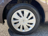 純正のアルミホイールです!お車に合ったデザインのホイールになっています!