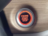 ワンプッシュでエンジンのスタート、ストップが出来て便利です。