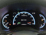 とっても見やすいメーターです。夜間時はラグジュアリーな気分にさせてくれる照明が魅力ですので、夜のドライブも楽しみになりますよ♪