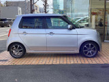 只今キャンペーン中!合言葉は「カーセンサー見たよ」で成約車にガラスコーティング施工を半額サービス!