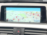 ●純正ナビ:一体感のあるナビは、高級感ある車内を演出してくれます。オーディオ機能も充実しておりますので、運転もより楽しめます♪