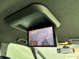 大画面の後席モニター付きです。TVやDVDなどを見ながら家族でのお出かけがさらに楽しくなりますね(^^)!